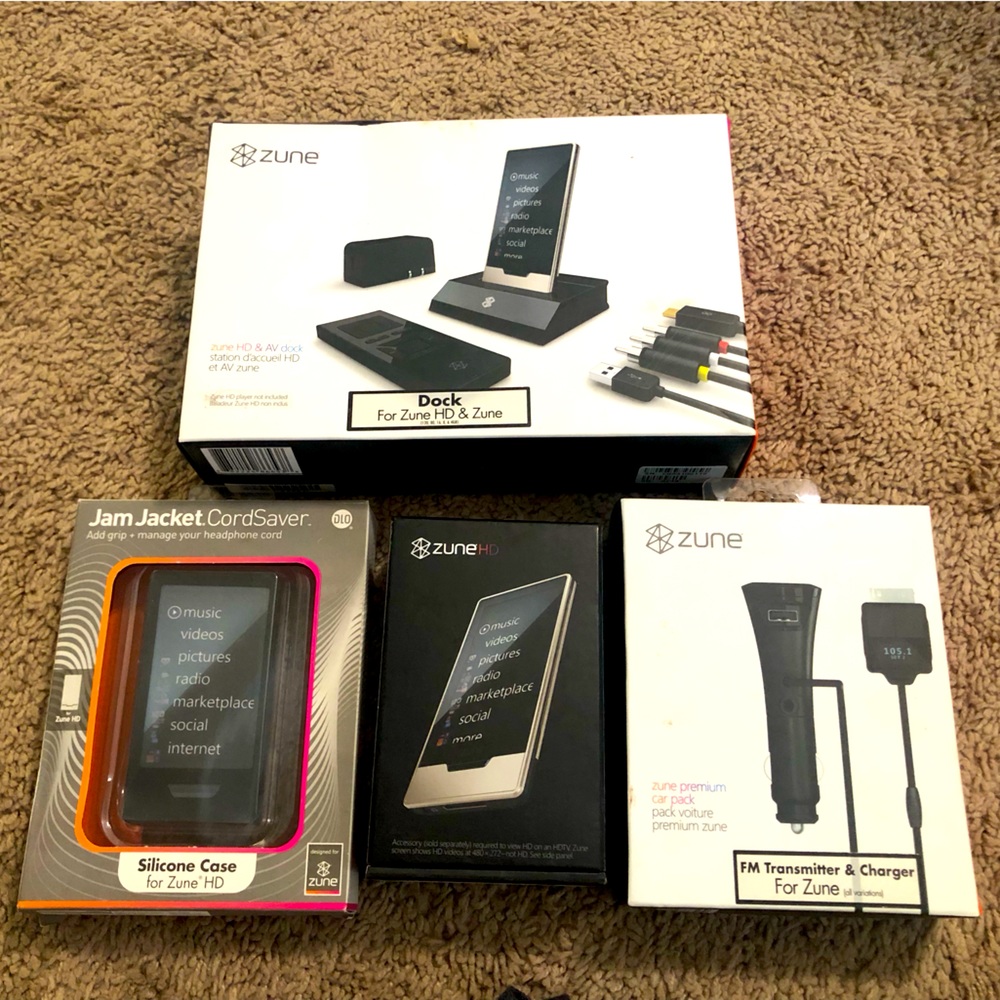 Zune HD 32GB FULL PACKAGE